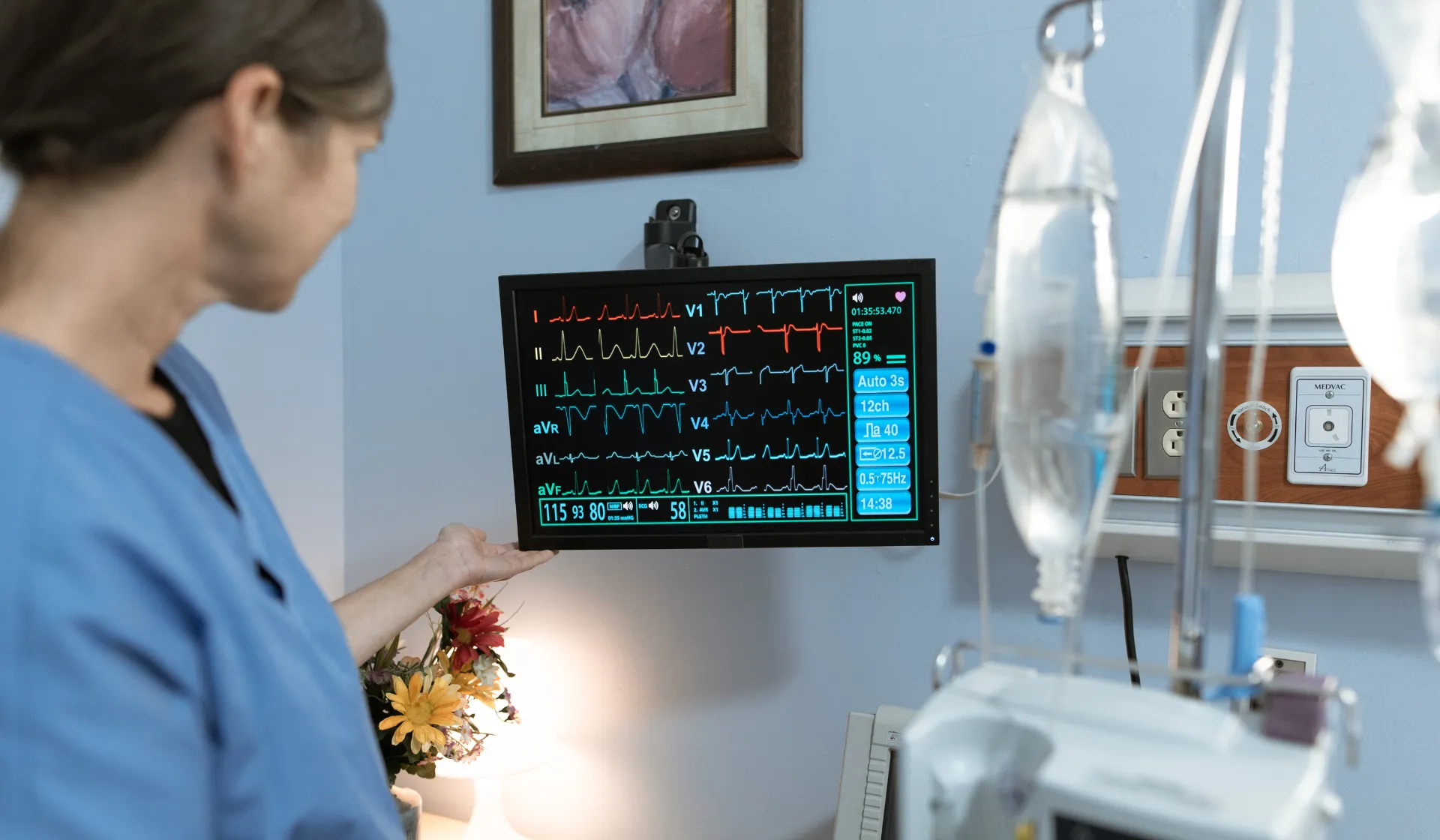 Cardiologist consulting with a patient about treatment options, representing the high-quality patient appointments generated through targeted cardiology digital advertising